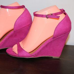 JustFab Pink Wedges Sandals 7